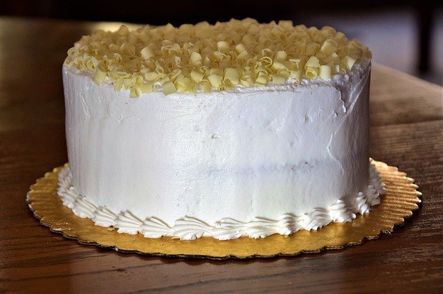 Cake Birthday White Chocolate Curls